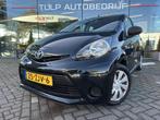 Toyota Aygo 1.0 VVT-i Comfort 5-Deurs Airco Dealer NAP, Auto's, Euro 5, Stof, Gebruikt, Zwart