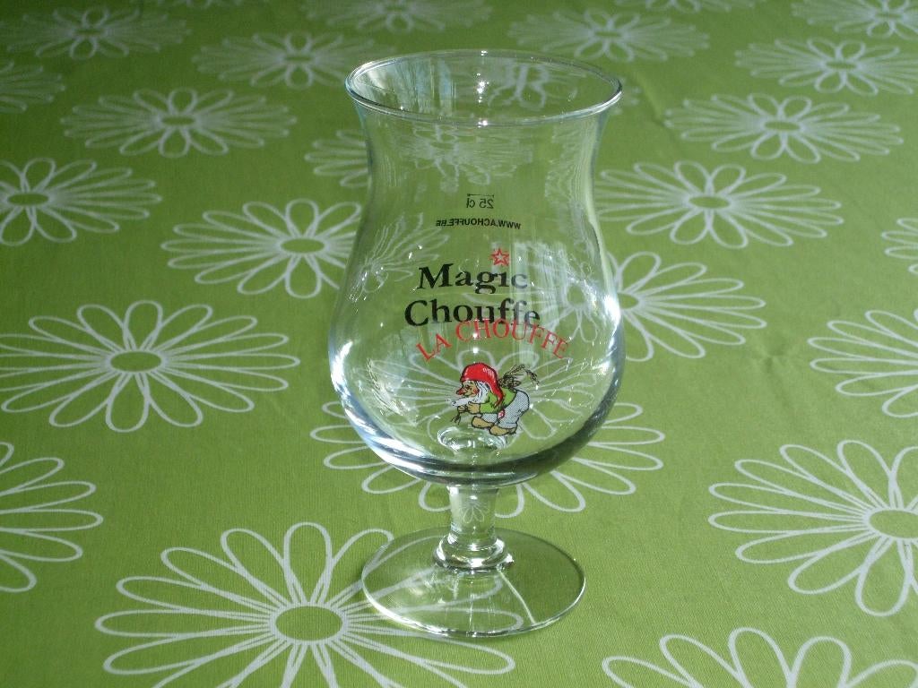 Magic Chouffe bierglas - La Chouffe, Verzamelen, Biermerken, Zo goed als nieuw, Glas of Glazen, Overige merken, Ophalen of Verzenden