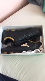 Dutchy voetbalschoenen maat 45, Ophalen of Verzenden, Zo goed als nieuw, Dutchy, Sportschoenen