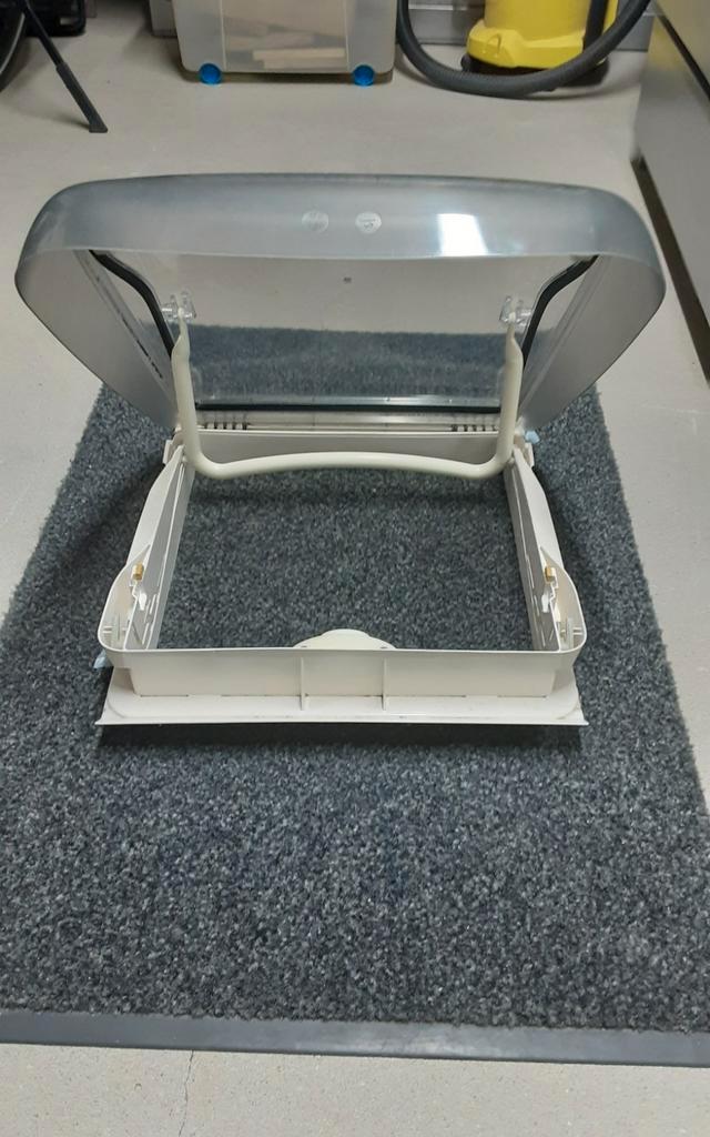 Dakluik voor camper of caravan., Caravans en Kamperen, Camper-accessoires, Gebruikt, Ophalen