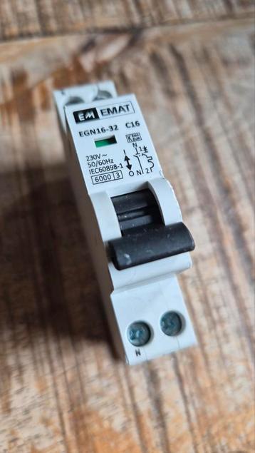 Emat C16 EGN16-32 Installatieautomaat beschikbaar voor biedingen