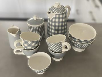 Servies, 'At home with Marieke', grijs beschikbaar voor biedingen