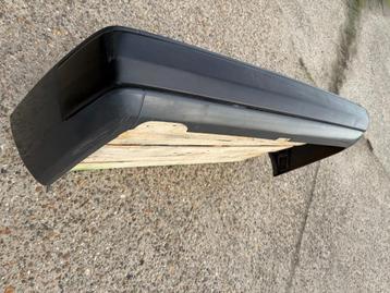 Mercedes W124 sedan achterbumper beschikbaar voor biedingen