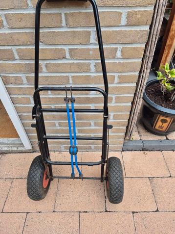 Karretje voor vervoer viskoffer beschikbaar voor biedingen