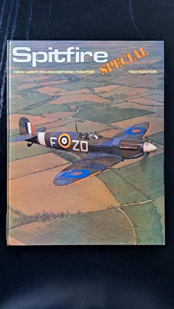 Spitfire Special Ted Hooton 64 pagina's in het Engels, Boeken, Oorlog en Militair, Zo goed als nieuw, Tweede Wereldoorlog, Ophalen of Verzenden