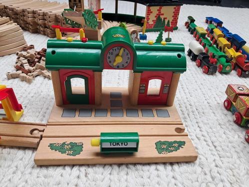 Brio treinenset, incl. station, ontploffende tunnel, Thomas, Kinderen en Baby's, Speelgoed | Houten speelgoed, Gebruikt, Overige typen