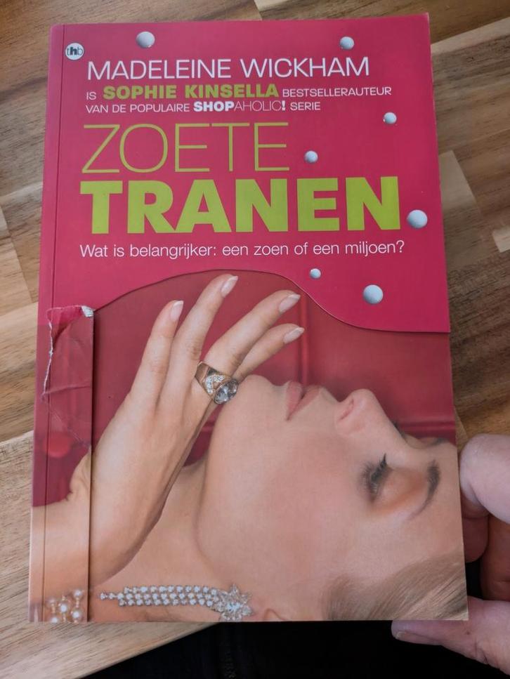Madeleine Wickham - Zoete tranen, Boeken, Literatuur, Zo goed als nieuw, Ophalen of Verzenden