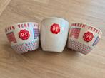 3x Douwe Egberts mokken, Huis en Inrichting, Keuken | Servies, Ophalen of Verzenden, Gebruikt, Overige stijlen, Kop(pen) en/of Schotel(s)