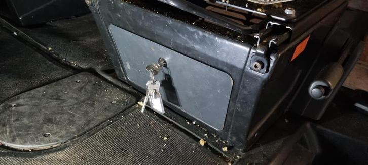 Kluis voor stoelframe fiat ducato 230, Caravans en Kamperen, Camper-accessoires, Zo goed als nieuw, Ophalen of Verzenden