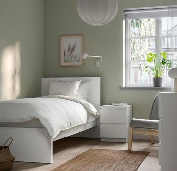 Ikea Malm bed 90x200 - Goede staat! beschikbaar voor biedingen