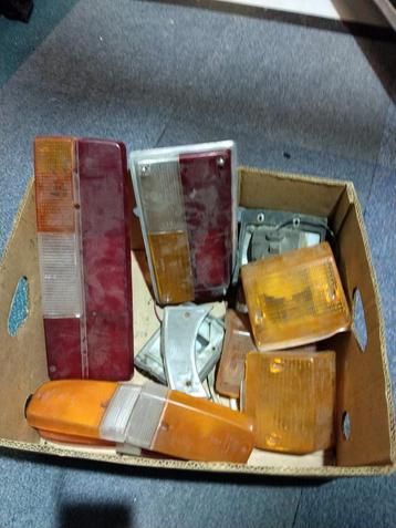 volvo 140 142 144 145 licht onderdelen glaasjes. beschikbaar voor biedingen