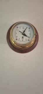 Scheeps klok  Mercer, Ophalen