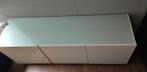 Witte Tv meubel met glas plaat, Ophalen, 100 tot 150 cm, Minder dan 100 cm, 25 tot 50 cm