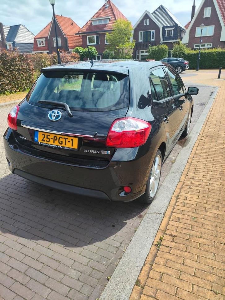 Toyota Auris 1.8 Full Hybrid 5DR CVT 2011 Zwart, Auto's, Toyota, Particulier, Auris, Hybride Elektrisch/Benzine, Volledig hybride