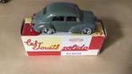 RENAULT 4 ZO,N OUDJE WEET U WEL ? + DOOS ( OOK NOG ) LEUK!, Hobby en Vrije tijd, Modelauto's | 1:43, Ophalen of Verzenden, Nieuw