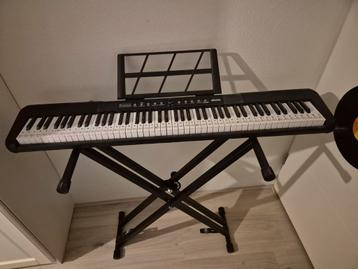 Pixmy starters keyboard piano beschikbaar voor biedingen