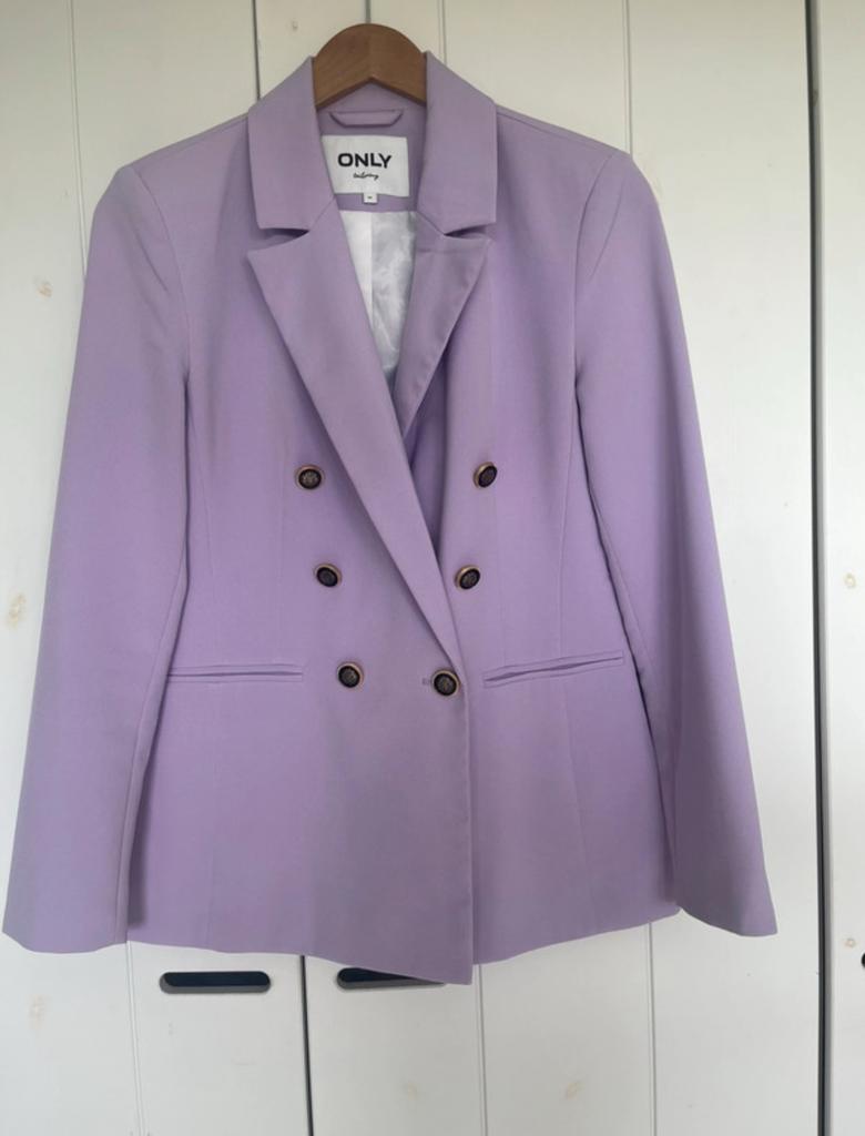 Lila blazer van Only - Maat S, Kleding | Dames, Jasjes, Kostuums en Pakken, Paars, Ophalen of Verzenden, Zo goed als nieuw, Jasje