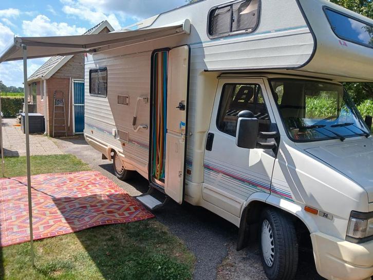 Zeer goed onderhouden Fiat/Adria camper met zonnepanelen., Caravans en Kamperen, Campers, Particulier, tot en met 5, Alkoof, Adria