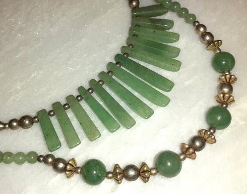Halsketting vintage groene aventurijn in laagjes, Sieraden, Tassen en Uiterlijk, Kettingen, Nieuw, Steen of Mineraal, Groen, Met edelsteen