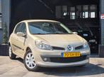 Renault Clio 1.6-16V Dynamique Luxe|Automaat|Airco|Cruise, Auto's, Gebruikt, 4 cilinders, Startonderbreker, Beige