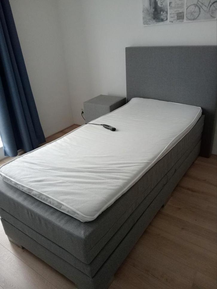 1 persoons elektrische boxspring, Huis en Inrichting, Slaapkamer | Boxsprings, Zo goed als nieuw, 90 cm, Eenpersoons, Ophalen