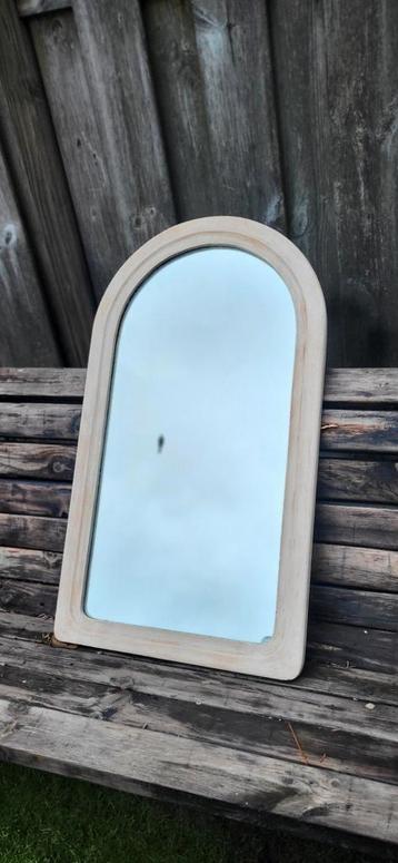Houten spiegel – vintage stijl 44,5x79 cm (5 cm rand) beschikbaar voor biedingen