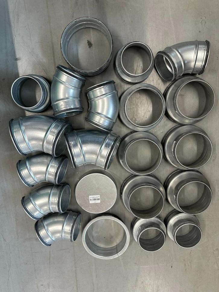 21x restant kanaalwerk spiraalbuis aansluitingen o.a. Vents, Doe-het-zelf en Verbouw, Buizen en Afvoer, Nieuw, Aluminium, Minder dan 2 meter
