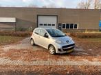 Peugeot 107 1.0 12V 5DR 2010 Grijs, Auto's, Peugeot, Voorwielaandrijving, 4 stoelen, 68 pk, Origineel Nederlands