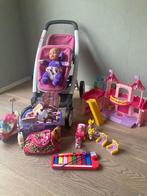 Complete speelhoek met poppenwagen,speelkasteel, puzzel, enz, Ophalen, Zo goed als nieuw