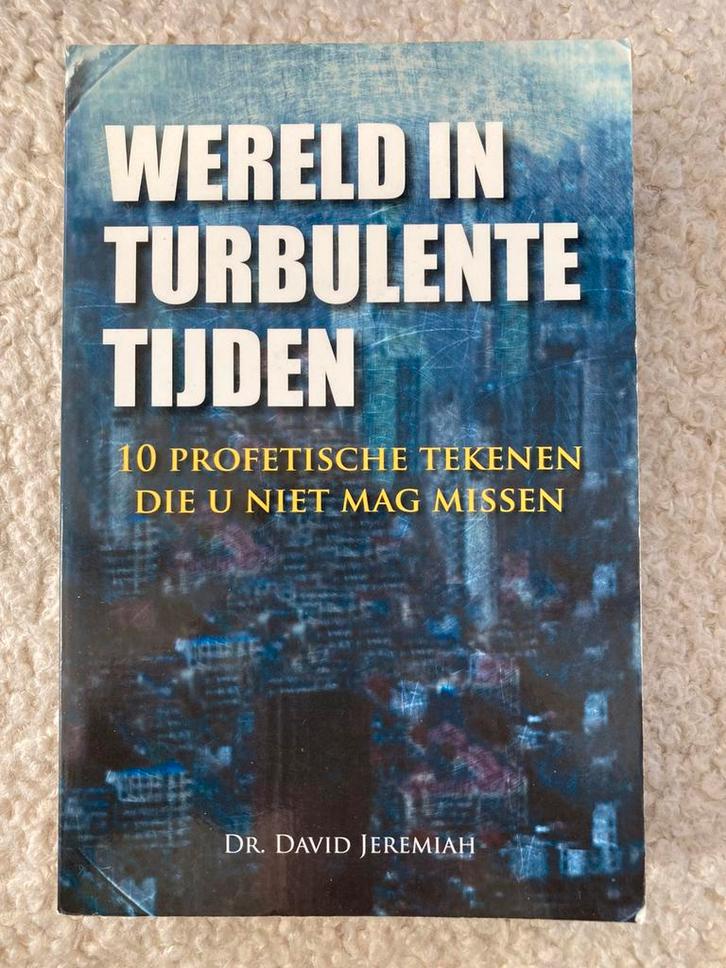 David Jeremiah - Wereld in turbulente tijden, Boeken, Godsdienst en Theologie, Zo goed als nieuw, Ophalen of Verzenden