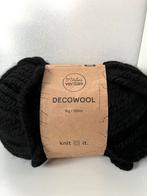 DecoWool/   MEGA bol van 1 kg     N I E U W, Hobby en Vrije tijd, Nieuw, Breien of Haken, Wol of Garen, Ophalen of Verzenden
