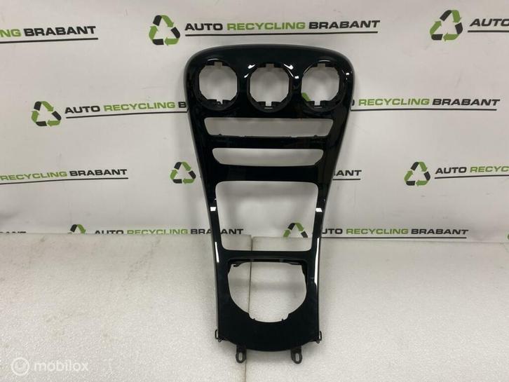 Afdekking Middenconsole Mercedes C-Klasse W205  A2056803905, Auto-onderdelen, Interieur en Bekleding, Gebruikt, Ophalen of Verzenden