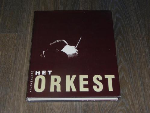 HET ORKEST - SVEN KRUCKENBERG, Boeken, Muziek, Zo goed als nieuw, Algemeen, Verzenden
