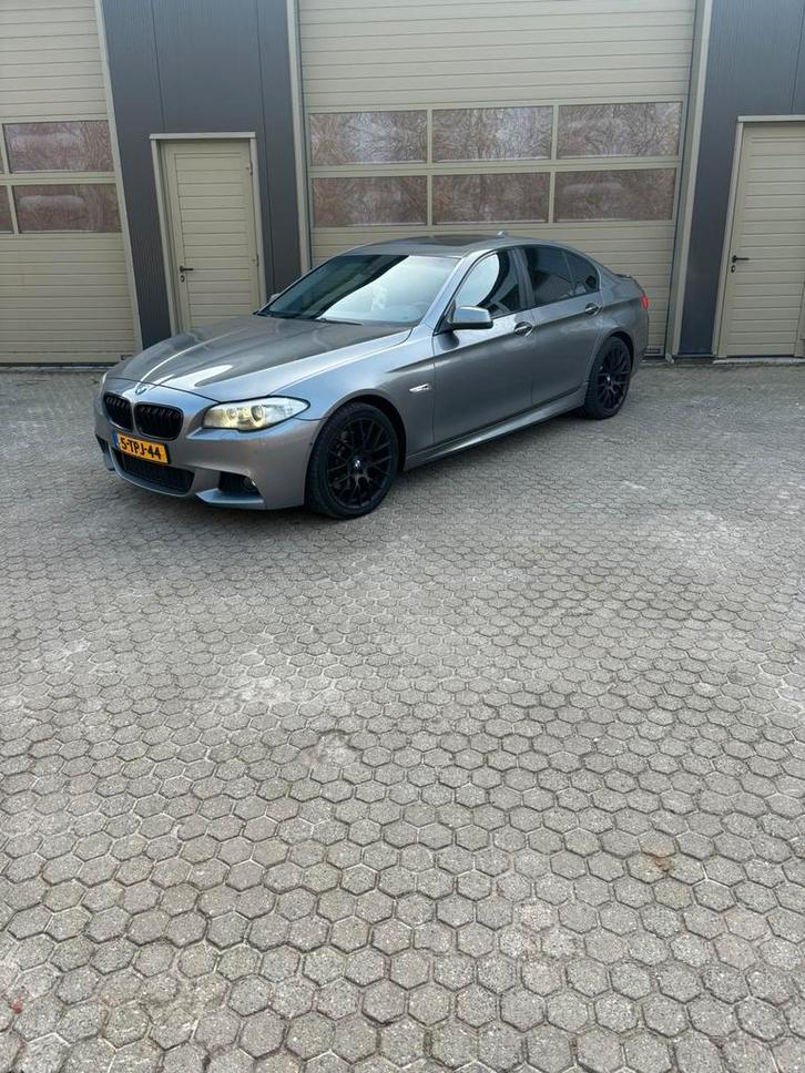 BMW 535i M-pakket. 2010 Grijs, Auto's, BMW, Particulier, 5-Serie, 360° camera, ABS, Achteruitrijcamera, Adaptieve lichten, Adaptive Cruise Control