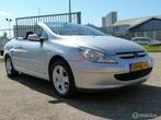 Peugeot 307 CC 2.0-16V NIEUWE APK 06-2026 airco leder MOOI, Auto's, Voorwielaandrijving, Gebruikt, 4 cilinders, Cabriolet