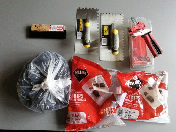 Volledige tegel gereedschap met Rubi leveling en lijmkammen., Doe-het-zelf en Verbouw, Tegels, Zo goed als nieuw, Overige typen
