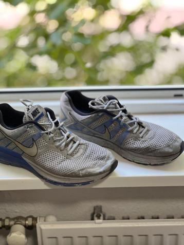 Nike Zoom Structure – No. 44 beschikbaar voor biedingen