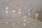 Zeer mooi en fijn vormgegeven glas van frosted glas tulpvorm, Ophalen of Verzenden, Zo goed als nieuw, Glas, Glas of Glazen