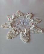 Decoratief vintage gehaakt kleedje met zwaantjes, Ophalen of Verzenden