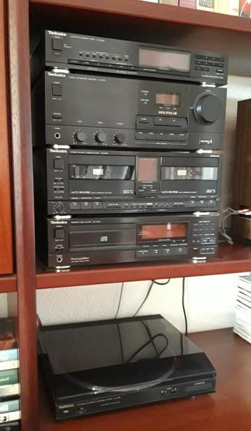 Stereo-set Technics beschikbaar voor biedingen