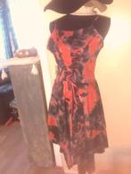 Asymmetrische  Lente Jurk Rood/Zwart, Maat 42/44 (L), Ophalen of Verzenden, Zo goed als nieuw, Rood