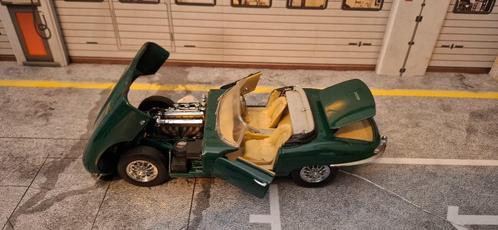 1.24 jaguar, Hobby en Vrije tijd, Modelauto's | 1:24, Zo goed als nieuw, Auto, Overige merken, Ophalen of Verzenden
