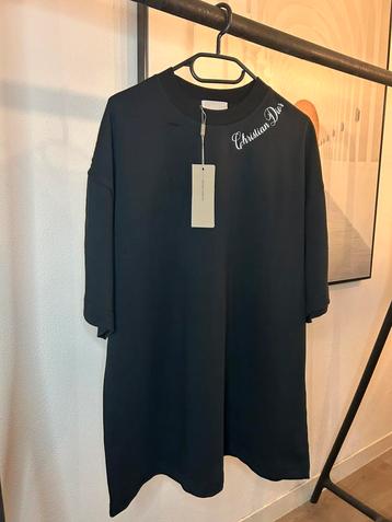 Dior Oversized beschikbaar voor biedingen