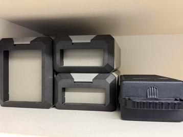 64 vintage cassettebandjes & 4 opbergboxen beschikbaar voor biedingen