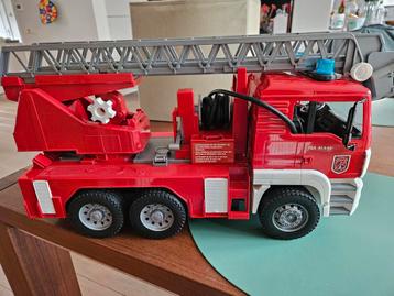 Bruder brandweerwagen  beschikbaar voor biedingen