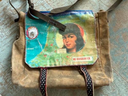 Unieke, stoere handgemaakte legertas, Sieraden, Tassen en Uiterlijk, Tassen | Schoudertassen, Zo goed als nieuw, Bruin, Ophalen