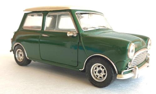 Mini Cooper Almond green-wit dak Sunnyside., Hobby en Vrije tijd, Modelauto's | 1:18, Zo goed als nieuw, Auto, Overige merken