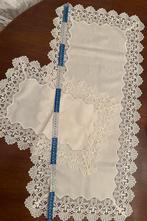Vintage tafelkleed met kanten rand, Ophalen
