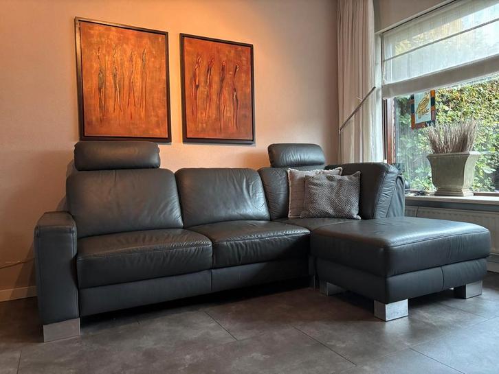 Leren 3-zits bank met hocker en hoofdsteunen, Huis en Inrichting, Banken | Bankstellen, Gebruikt, Rechte bank, Driepersoons, 200 tot 250 cm