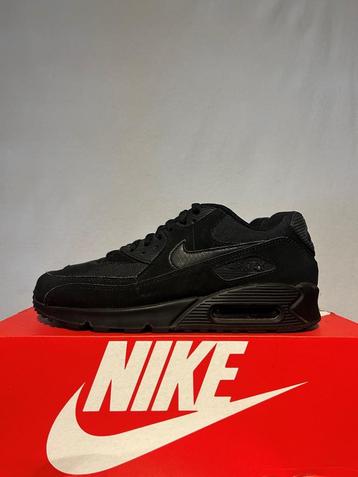 ALS NIEUW! Maat 42 - Nike Air Max 90 Triple Black beschikbaar voor biedingen